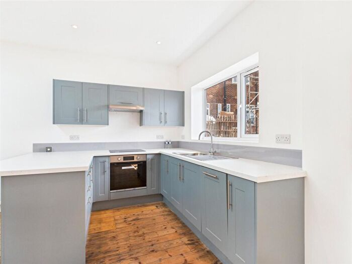 2 Bedroom House To Rent In Seagull Mews, Portslade, East Sussex, BN41