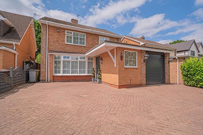 4 Bedroom Detached House For Sale In Woodlea Drive, Solihull, B91