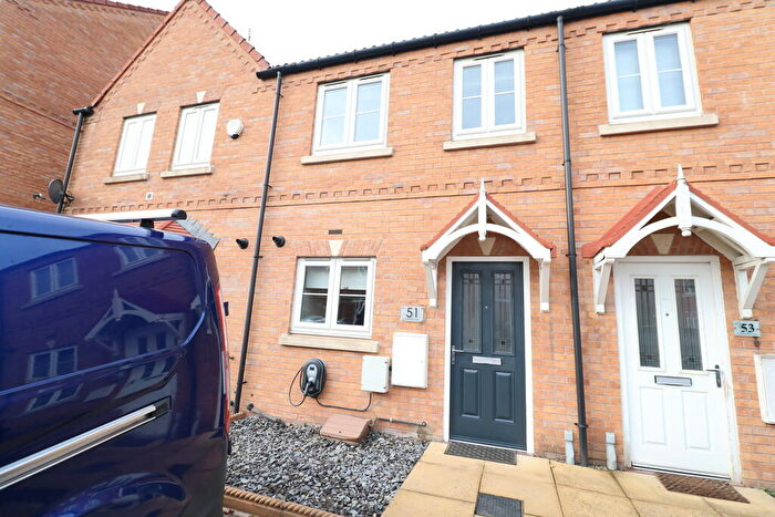 2 Bedroom Town House To Rent In Canalside View, Kilnhurst, S64