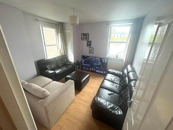 1 Bedroom Flat To Rent In Central Woolwich, SE18