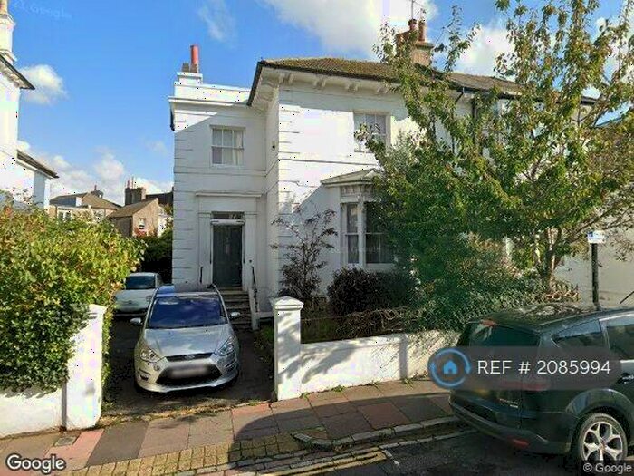 5 Bedroom Semi-Detached House To Rent In Clifton Hill, Brighton, BN1