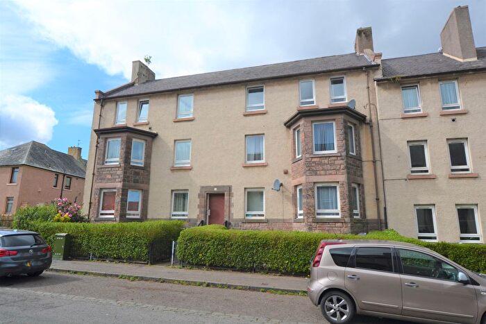 2 Bedroom Flat To Rent In Ferry Road Gardens, Edinburgh, EH4