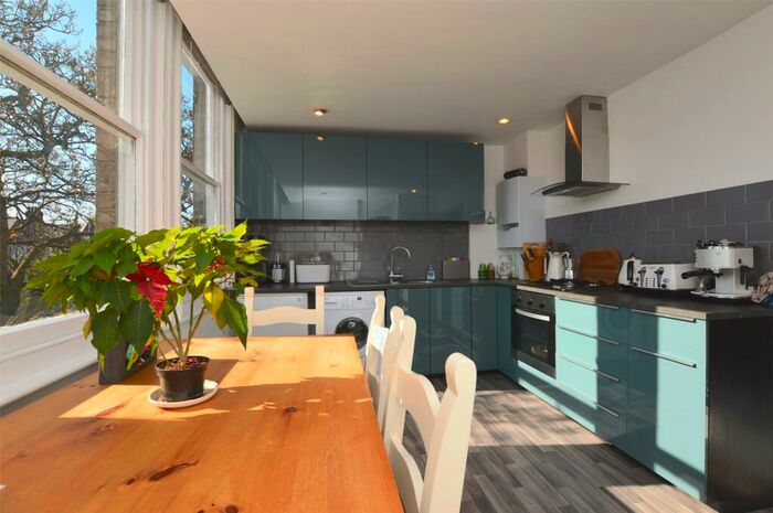 2 Bedroom Apartment To Rent In Croxted Road, London, SE21