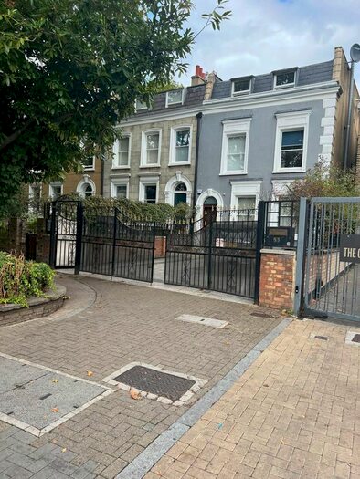 1 Bedroom Flat To Rent In Dalston Lane, London, E8