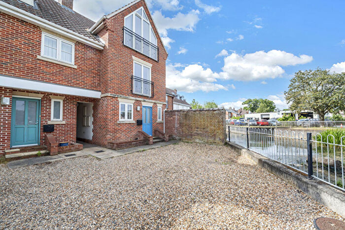 3 Bedroom Terraced House For Sale In Eastgate Street, Bury St. Edmunds, IP33