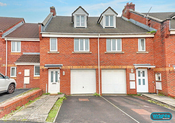 3 Bedroom Terraced House For Sale In Manley Close, Trowbridge, BA14