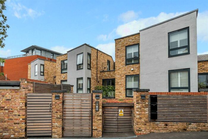 4 Bedroom House To Rent In Coachworks Mews, Pattison Road, Hampstead, NW2