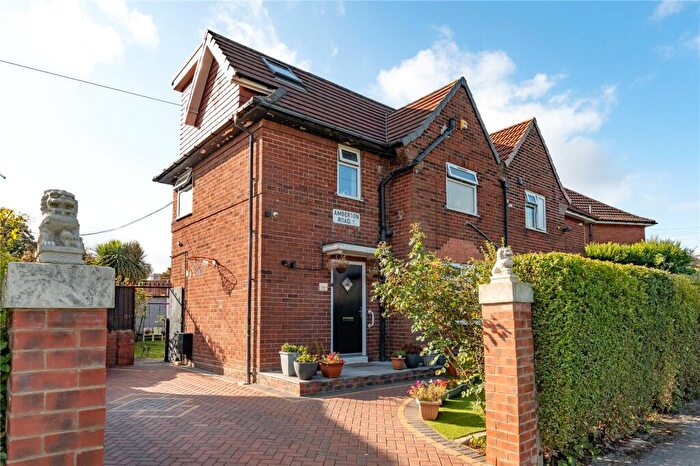 4 Bedroom Semi Detached House For Sale In Amberton Road, Leeds, LS8