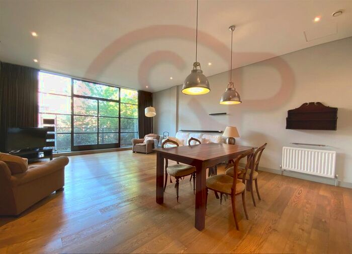 2 Bedroom Flat To Rent In Evershed Walk, Chiswick, W4