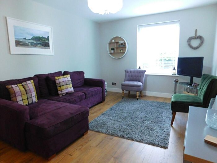 3 Bedroom Flat To Rent In Fonthill Avenue, Ferryhill, Aberdeen, AB11