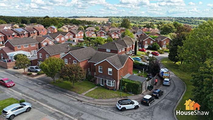 4 Bedroom Detached House For Sale In Selwood Way, Downley, HP13