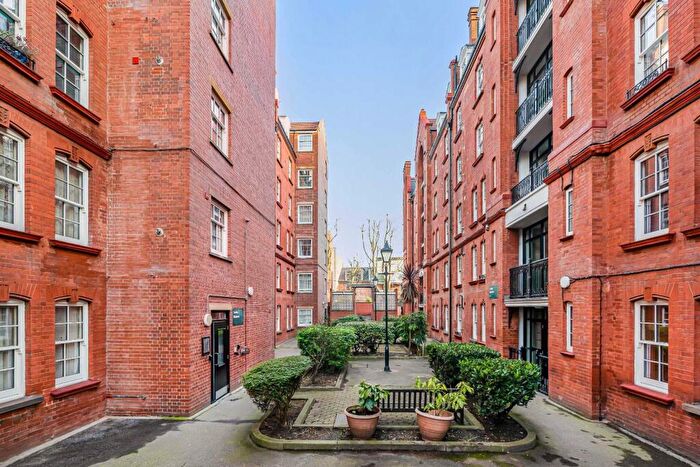 1 Bedroom Flat For Sale In New Church Road, London, SE5