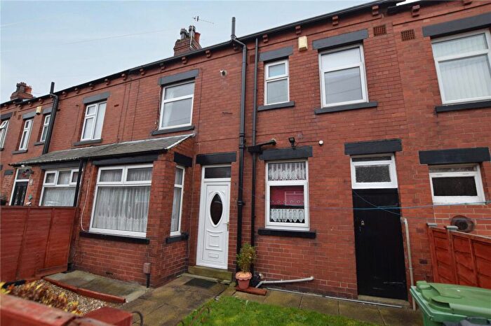 2 Bedroom Terraced House To Rent In Marsden View, Leeds, LS11