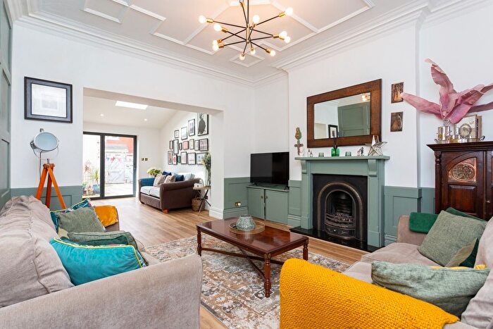 6 Bedroom Semi-detached House For Sale In Park Road, Lytham St Annes, FY8