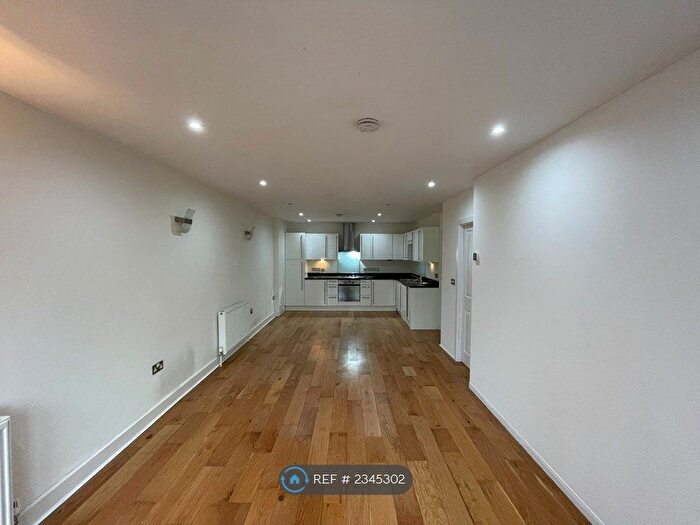 1 Bedroom Flat To Rent In The Green, London, W5
