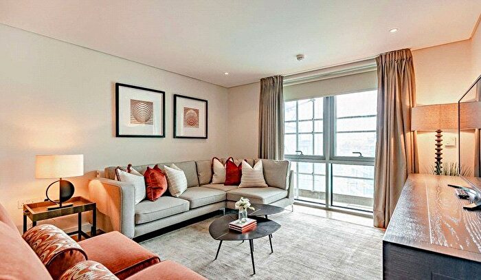 3 Bedroom Flat To Rent In Merchant Square East, Hyde Park, W2