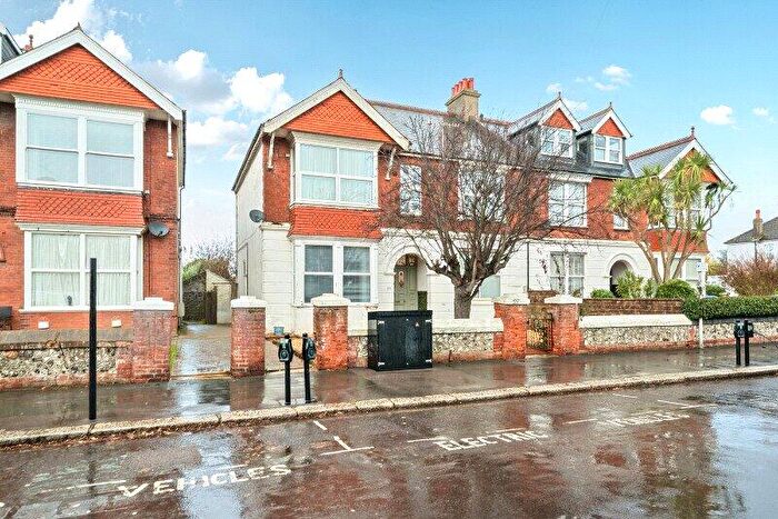 Flat To Rent In Church Walk, Worthing, West Sussex, BN11