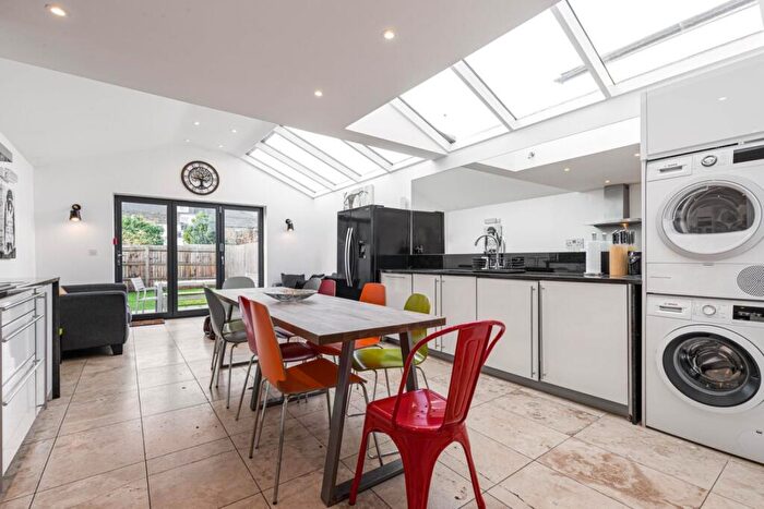 6 Bedroom Semi-Detached House To Rent In Chilswell Road, Oxford, Oxfordshire, OX1