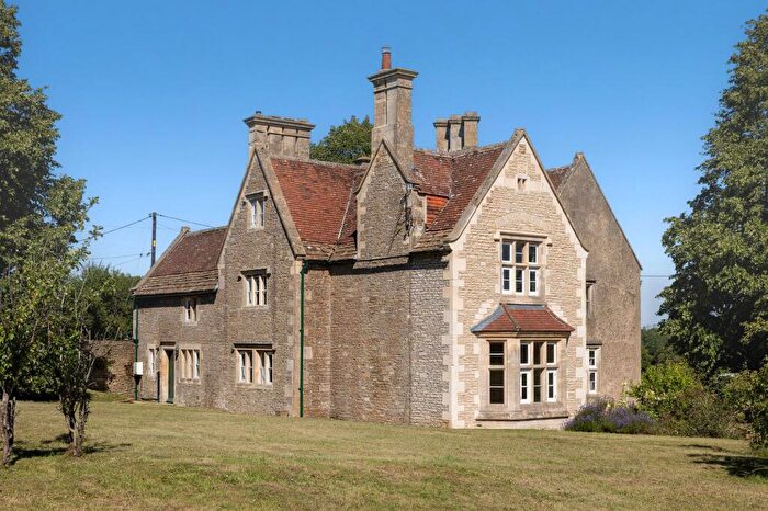 5 Bedroom Detached House To Rent In Wormwood Box, SN13