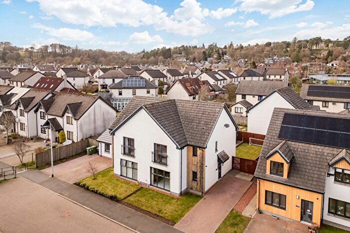 3 Bedroom Semi-Detached House For Sale In Craigengar Gate, West Linton, EH46