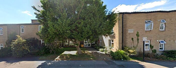 2 Bedroom Flat To Rent In New High Street, Headington, OX3