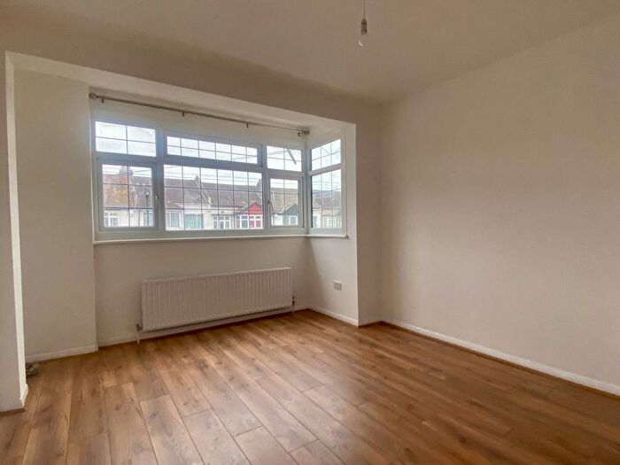 5 Bedroom Terraced House To Rent In Woodmansterne Road, London, SW16
