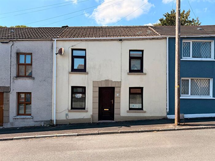 3 Bedroom Terraced House For Sale In Long Row, Felinfoel, Llanelli, SA15