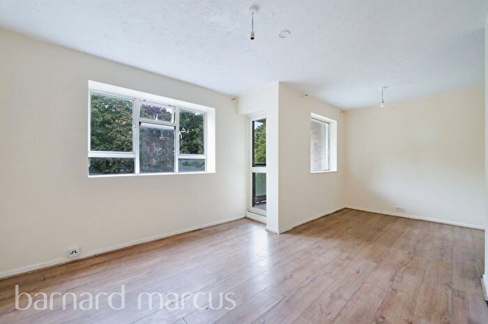 2 Bedroom Flat For Sale In London Road, London, SE23