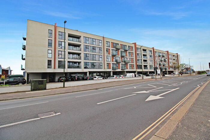 2 Bedroom Apartment To Rent In Brighton Road, Shoreham-By-Sea, West Sussex, BN43