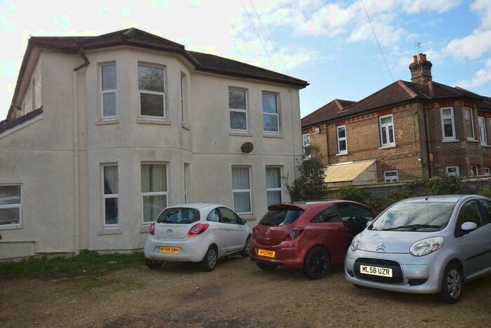 1 Bedroom Flat To Rent In Knole Road, Bournemouth, Dorset, BH1
