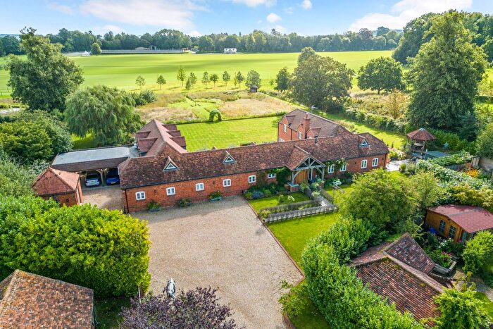 5 Bedroom Detached House For Sale In Remenham Hill, Henley-On-Thames, RG9