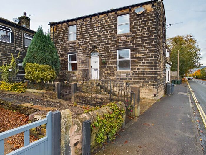 2 Bedroom Town House To Rent In Station Road, Steeton, BD20