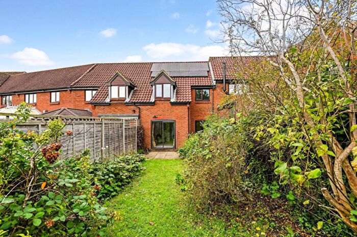 2 Bedroom Terraced House For Sale In Bishopsgate Walk, Chichester, PO19