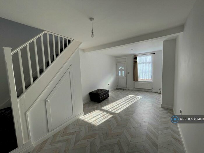 3 Bedroom Terraced House To Rent In Bayly Road, Dartford, DA1