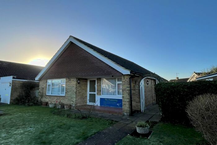 3 Bedroom Detached Bungalow To Rent In Buckland Drive, Bognor Regis PO21