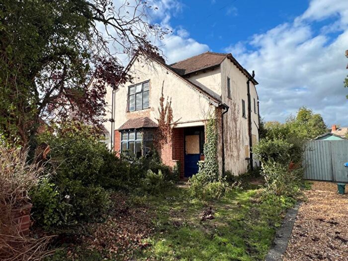 3 Bedroom Semi Detached House For Sale In Orchard Way, Stratford-upon-Avon, CV37