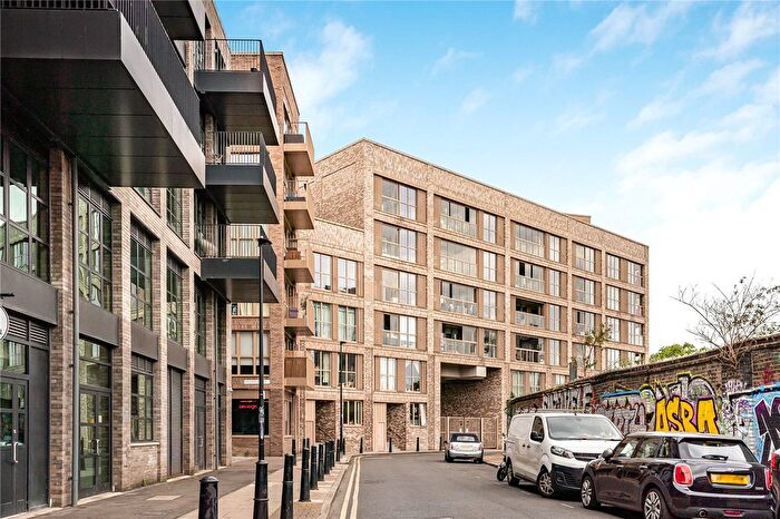 2 Bedroom Flat To Rent In White Post Lane, London, E9