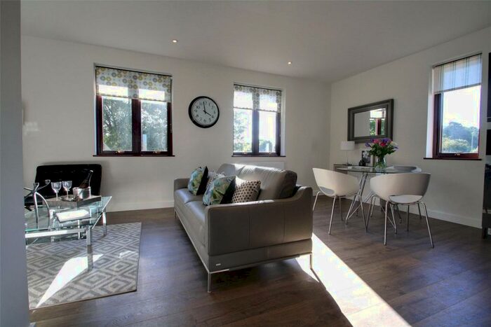 1 Bedroom Apartment To Rent In , KT16