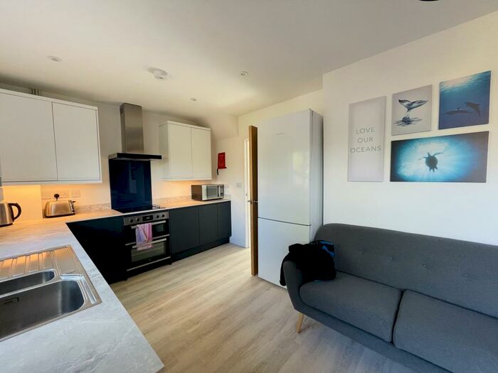 4 Bedroom House To Rent In Grayle Road, Bristol, BS10