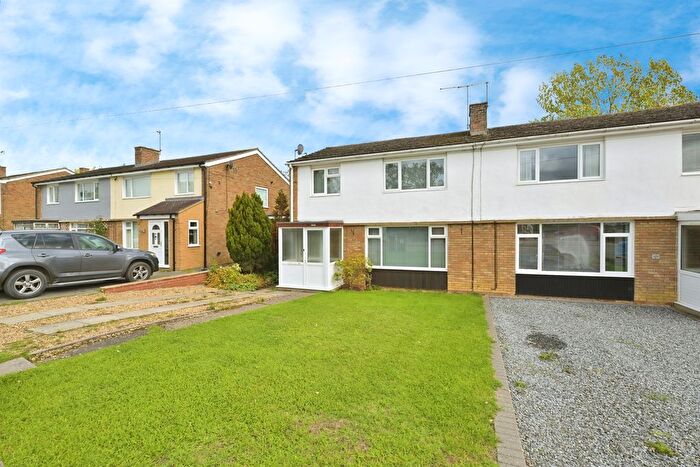3 Bedroom Semi-Detached House For Sale In Welland Avenue, Gartree, Market Harborough, LE16