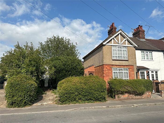 3 Bedroom End Of Terrace House For Sale In Ebberns Road, Hemel Hempstead, Hertfordshire, HP3