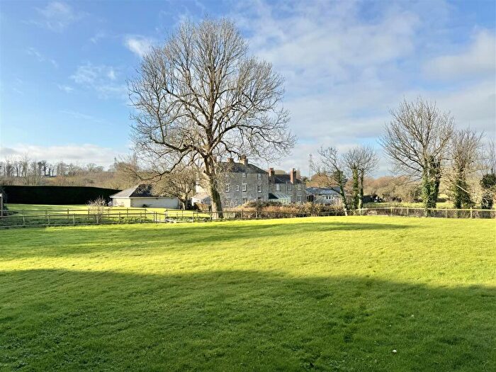 6 Bedroom House For Sale In Nottington, DT3