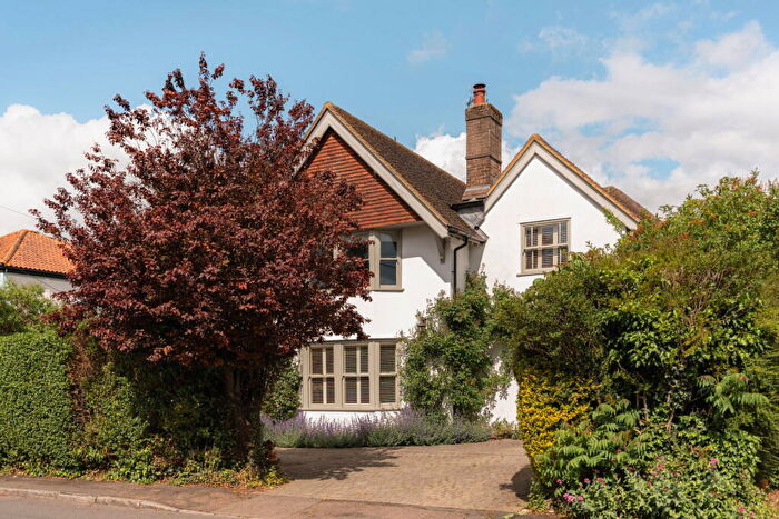 5 Bedroom Detached House For Sale In Perry Street, Wendover, Buckinghamshire, HP22