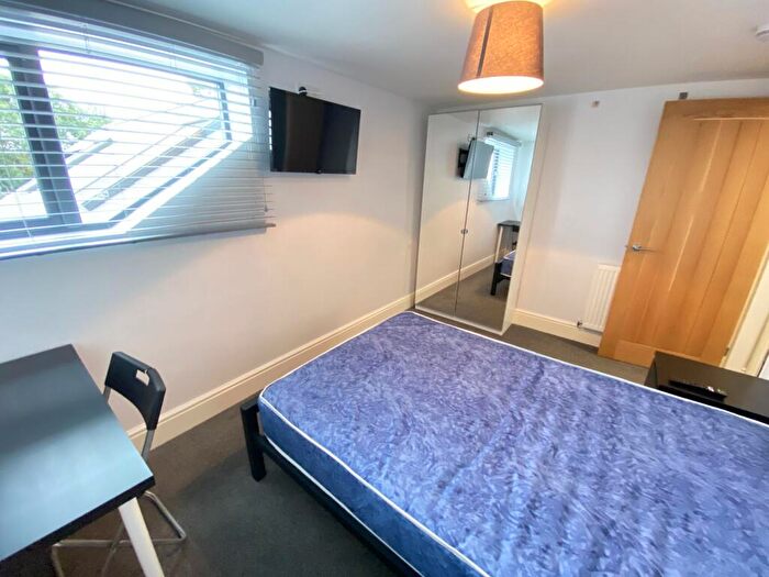 2 Bedroom Apartment To Rent In Flat, Millicent Road, West Bridgford, Nottingham, NG2