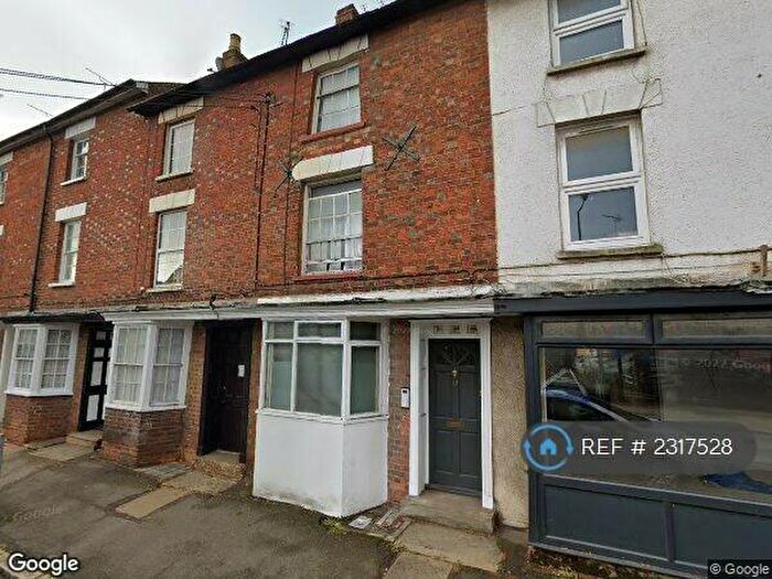 1 Bedroom Flat To Rent In Bridge Street, Buckingham, MK18