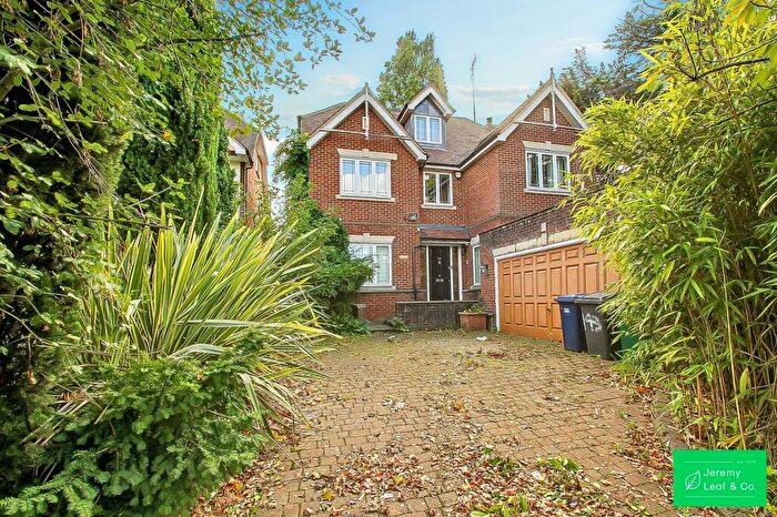 6 Bedroom Detached House For Sale In Hendon Lane, London, N3