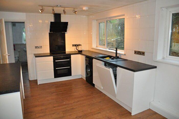 2 Bedroom Bungalow To Rent In Penysarn, LL69