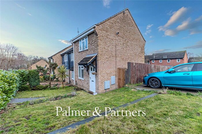 2 Bedroom End Terrace House For Sale In Yew Tree Rise, Pinewood, Ipswich, Suffolk, IP8