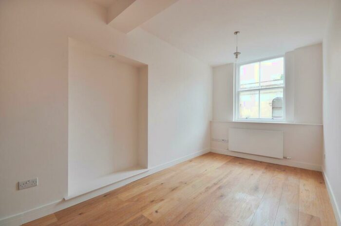 1 Bedroom Flat To Rent In Islington Park Street, Islington, N1
