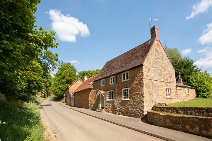 5 Bedroom Detached House For Sale In Hill Road, Lower Boddington, NN11